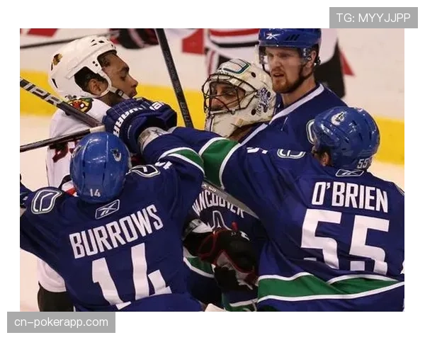 NHL季后赛:埃德蒙顿油人加时赛4-3险胜温哥华加人,德雷赛特尔制胜一球 NHL季后赛:埃德蒙顿油人加时赛4-3险胜温哥华加人,德雷赛特尔制胜一球